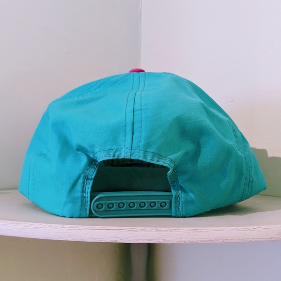 Never Worn Vintage 1990's Sea World Baseball Hat Neon Snapback - Picture 2 of 7